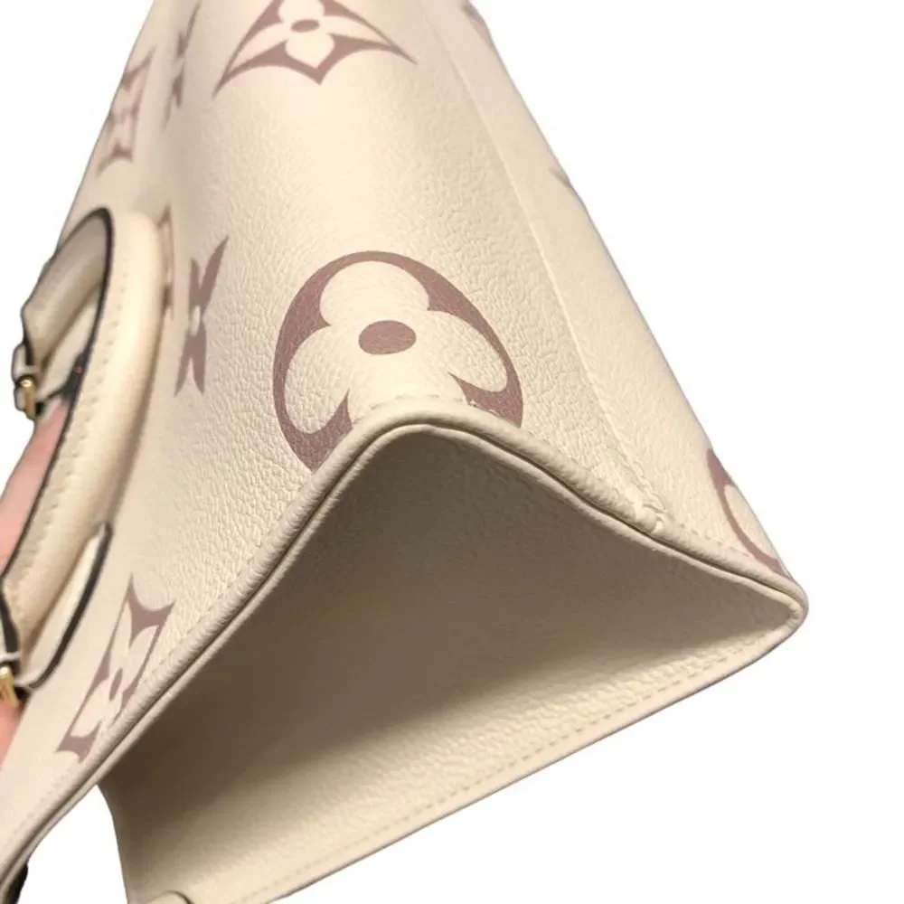 Louis Vuitton On The Go PM Shoulder Bag Creme